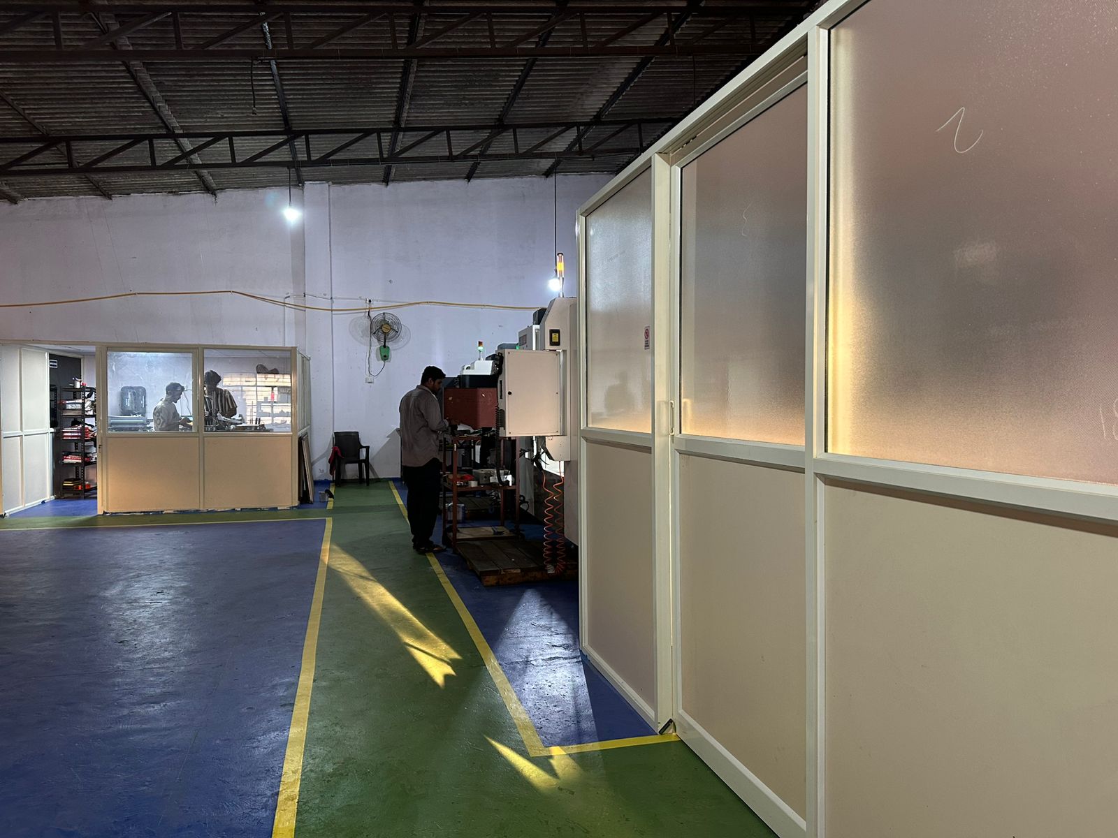 Shop floor machine setup view